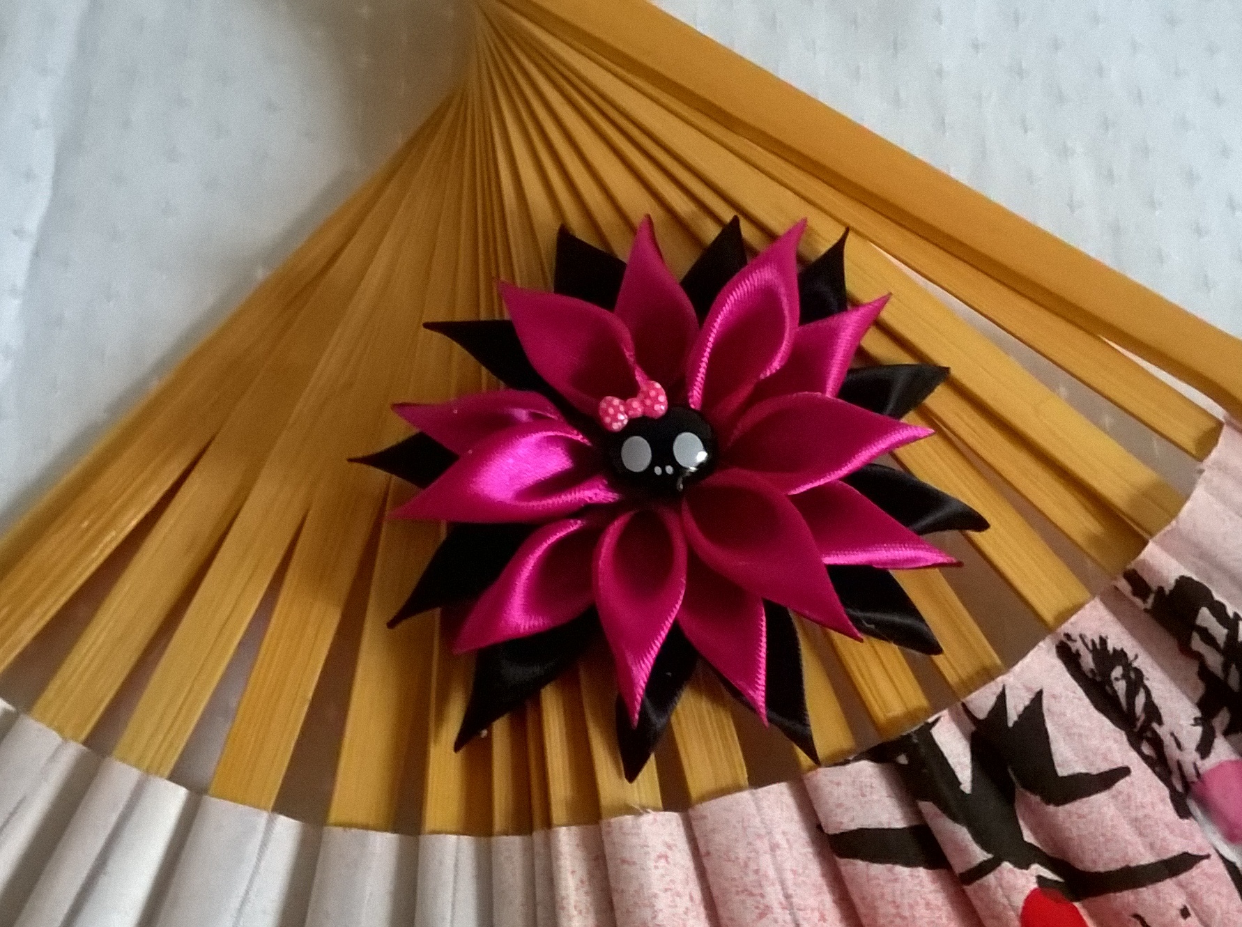Čelenka květ monster high