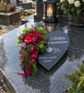 Malé vzpomínkové srdce červené
