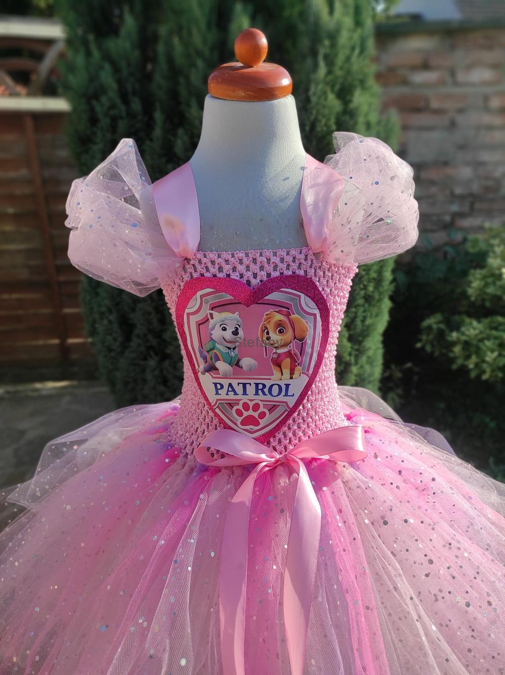 Šaty tlapková partrola