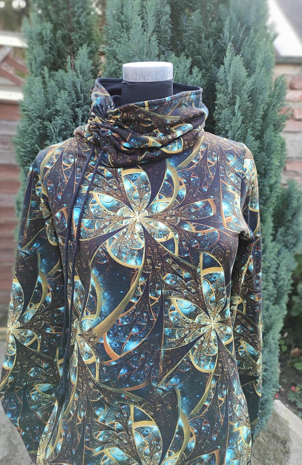 Mikino šaty tvary II