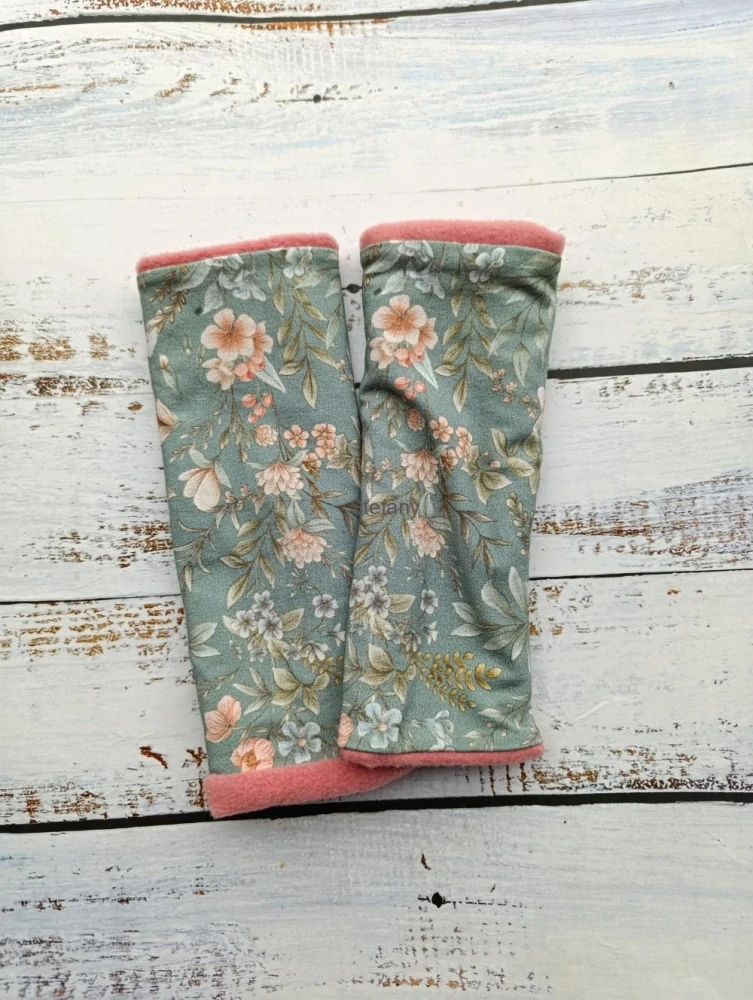 Návleky květy na zelené