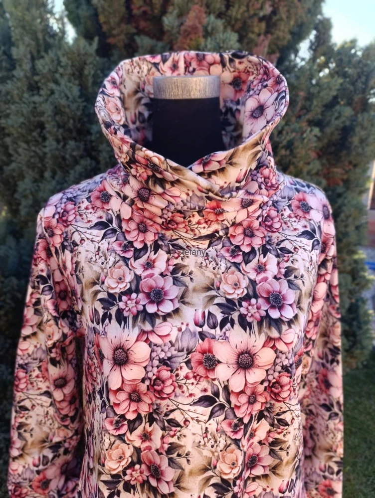 Mikino šaty květy V