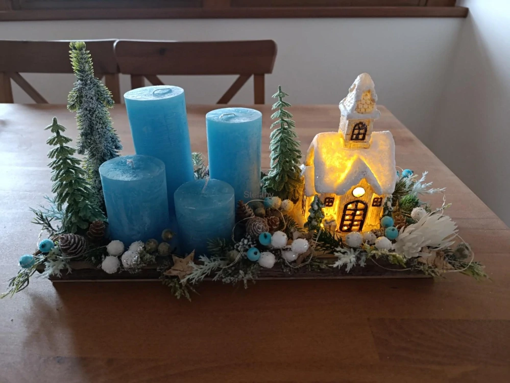 Advent v modré s kostelem